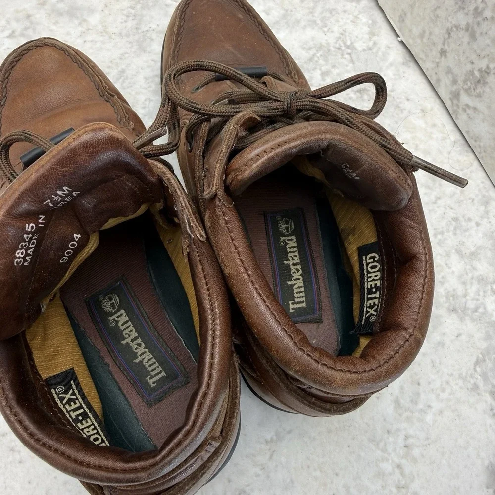 Timberland Mens Size 7.5M Brown Leather Moc Toe Chukka Boots Waterproof Outdoor